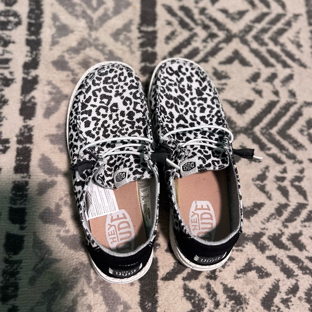 Women’s Wendy Leopard Hey Dudes